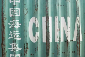 contenedor con las letras de china